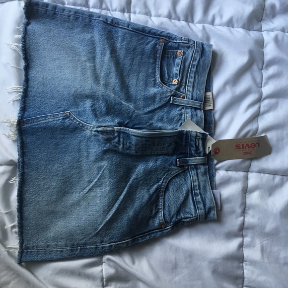 Levis denim skirt nwt - Picture 4 of 8